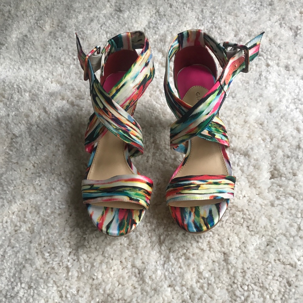 Gianni Bini multicolored heels
